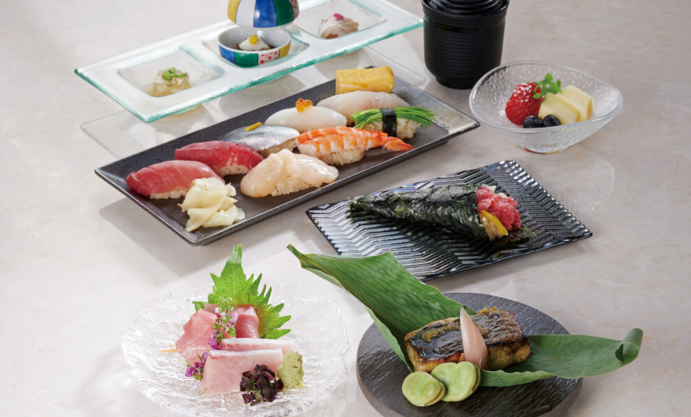 可以品尝到以寿司为主的海鲜料理的忘新年会套餐